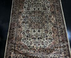 Fine Hand-Knotted Pakistani Wool & Silk Rug (187cm x 124cm) - Fine Medallion