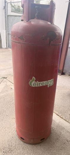 Gas bottle