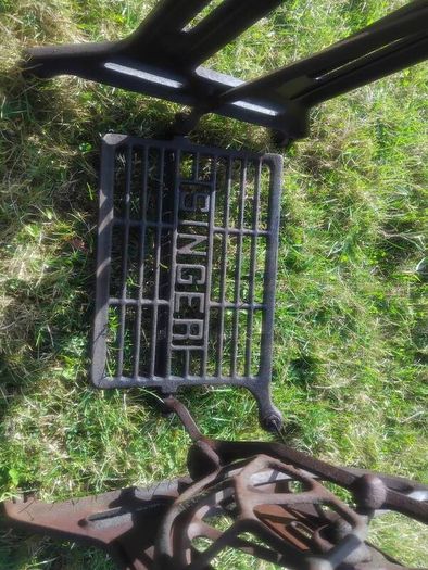 singer sewing machine base