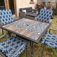 Garden table , like new.