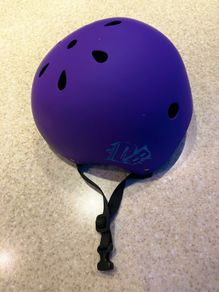 Bike Helmet. Medium (54-58cm). Brand New. Lightweight Purple