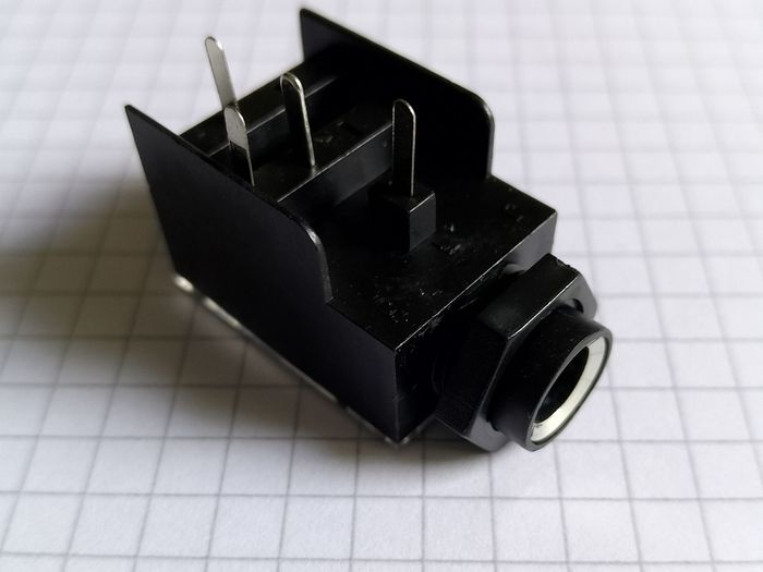Fender amp 4-pin mono jack replacement