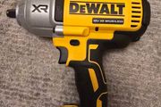 dewalt wrench