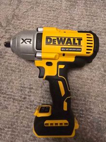 dewalt wrench
