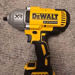 dewalt wrench