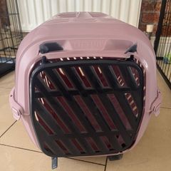Pet carrier