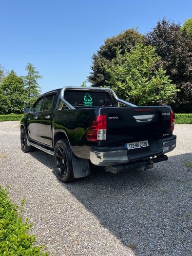 Toyota Hilux Invincible 2017