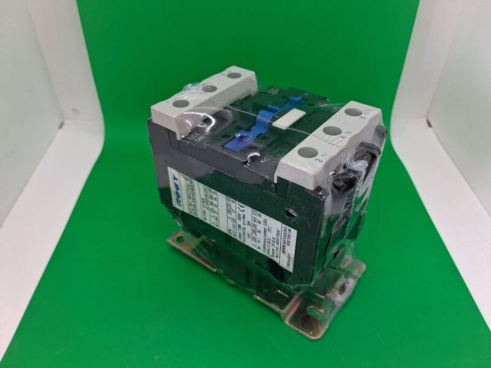 Postage - LC1 D5011 80A 600V 3P Telemecanique Contactor