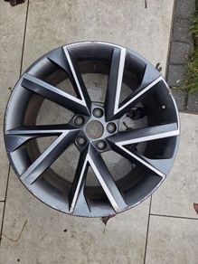 Original Vega 19" rim