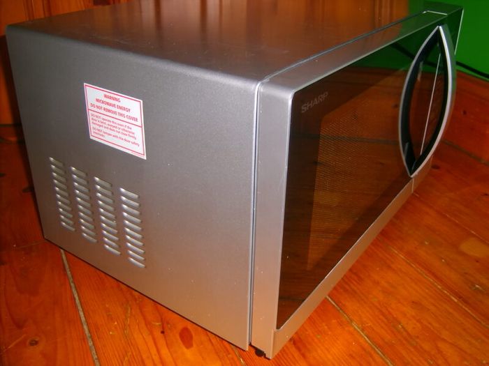 Sharp mikrowave