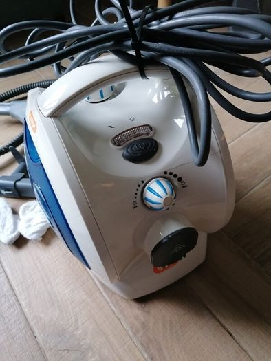 Steam cleaner