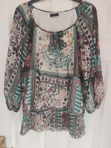 Vero moda blouse size XL UK16/18 EU44/46 Postage included
