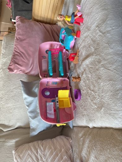 Barbie - Chelsea camper van