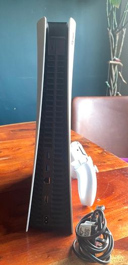 PS5 Digital Edition+ 1 Controller