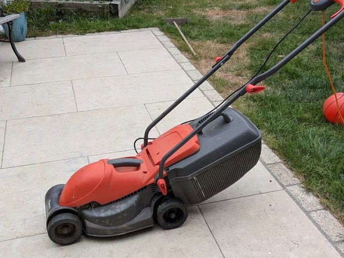 Lawnmower Flyno