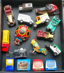Toy cars, viewers and tin toys collection