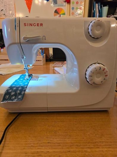 Singer 8280 sewing machine
