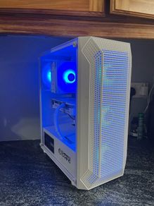 All White Fully Set Up Gaming Pc