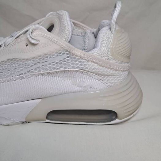 nike air max 2090 size 6 eu 39 white in excellent condition