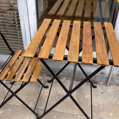 Garden table + chair