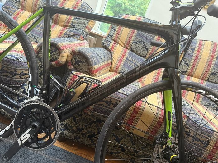 Carbon bike Cannondale Synapse size 56