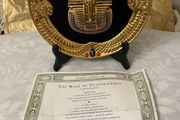 Treasures of Tutankhamun plate on stand