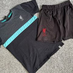 Liverpool Top and shorts size 9-10