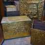 Vintage hammered brass fireside items.. Image 7