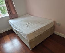 Small Double Bed 4x6ft Free