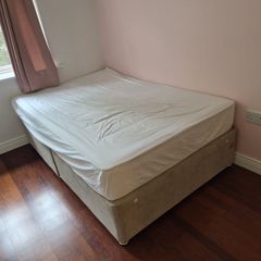 Small Double Bed 4x6ft Free