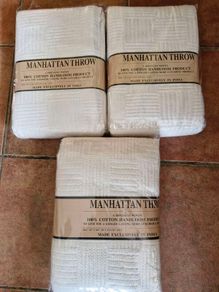 Manhattan 100 % Cotton Throws (2 Sizes)
