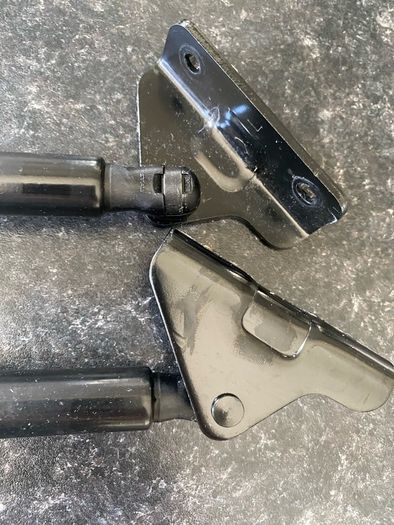 Kia Sportage 2026 boot struts and latch