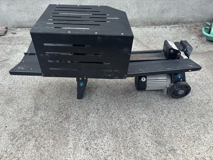 log splitter