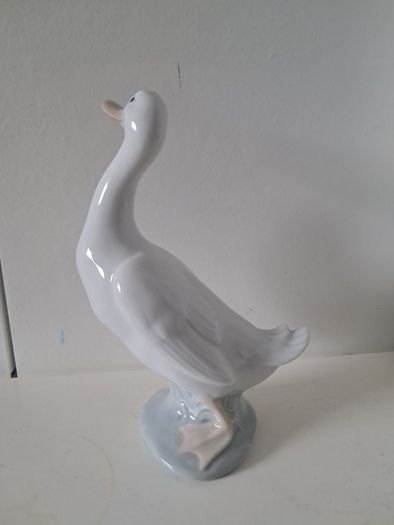 Nao by Lladro Duck figurine