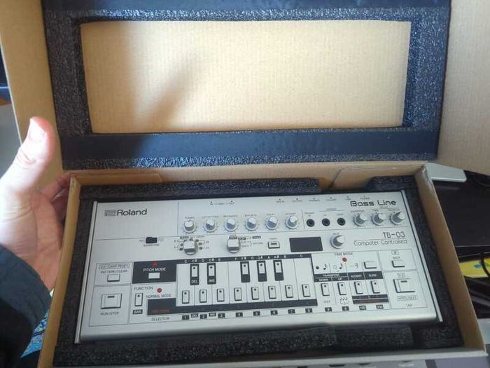 Roland Boutique TB-03 bass line synth