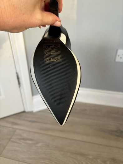 Woman's Office heel