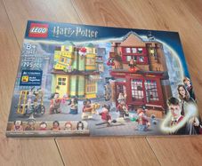 LEGO Harry Potter 76452 Quality Quidditch Supplies & Ice Cream Parlour