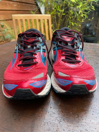 Brooks Tavenna 8 size 10.5