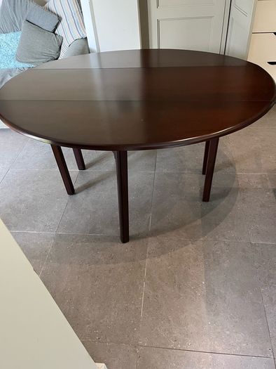 Mahogany dining table