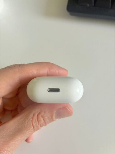 Apple AirPods 2nd Generation Charging Case Fully Working Dublin