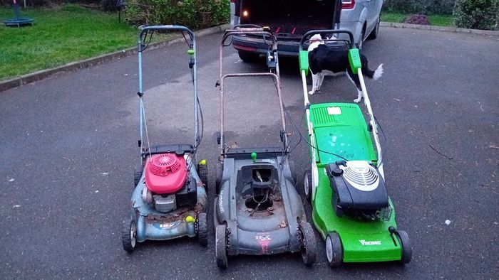 Broken lawnmowers wanted