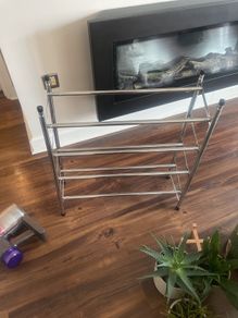 shoe stand