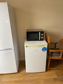 Fridge - under counter