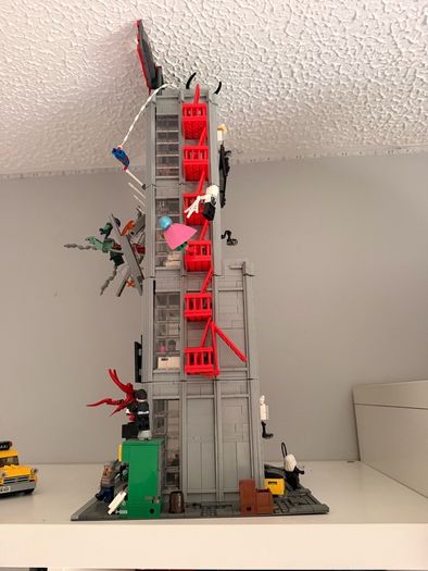 Daily Bugle modular building LEGO compatible brick set.