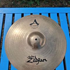 Zildjian A Custom 18in  medium crash