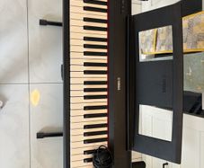 Yamaha Keyboard Piaggero NP 15