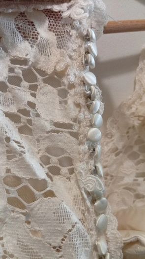 Lace Cream Wedding Dress