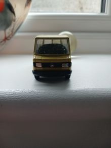 model mini bus