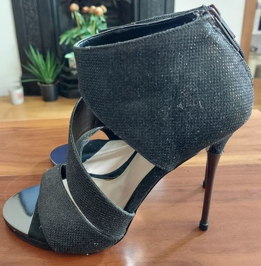 Kurt Geiger shoes. Postage included. Size 5