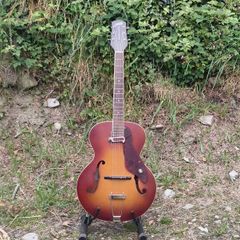 Gretsch New Yorker G9555